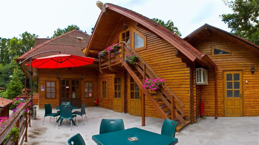 Pensiunea Casa 3* Bucureşti